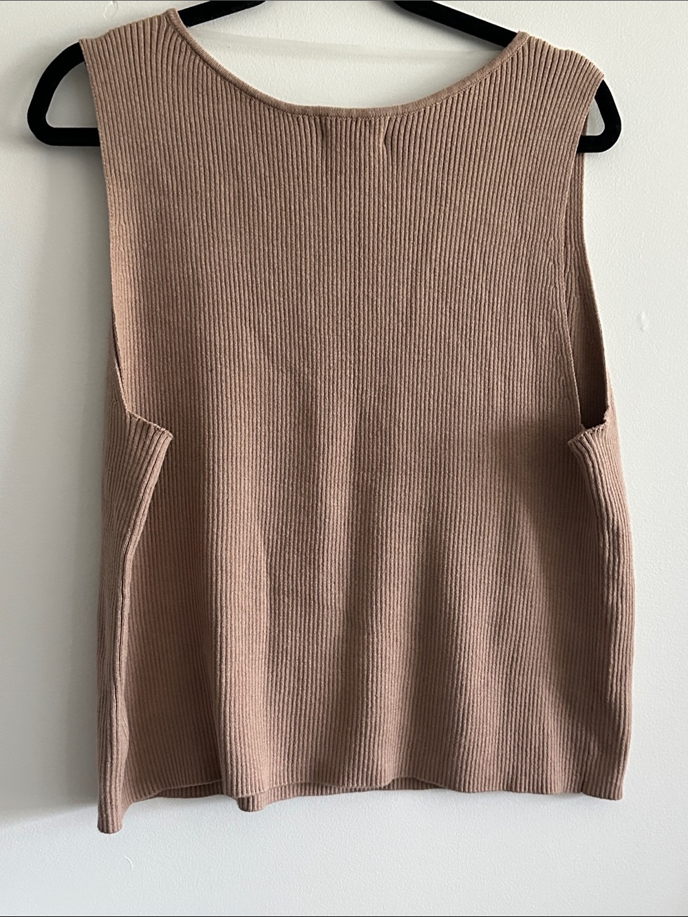 Ava & Viv Ribbed V-Neck Sleeveless Sweater Tank - Taupe - Picture 4 of 4